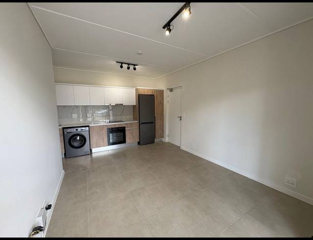 1 BEDROOM PROPERTY TO RENT IN RICHWOOD